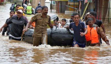 Tharoor nominates Kerala fishermen for Nobel Peace prize