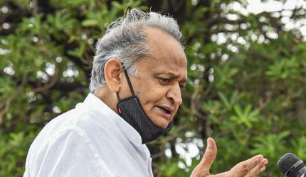 Gehlot announces universal healthcare, agri budget