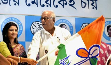 Leaked chats: Roy says Mahua Moitra cried after...