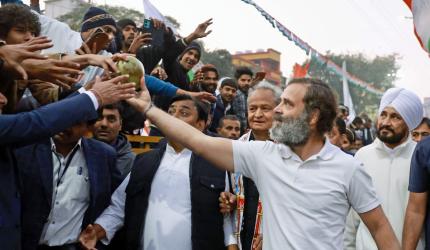 Follow Covid norms or suspend yatra: Govt to Rahul