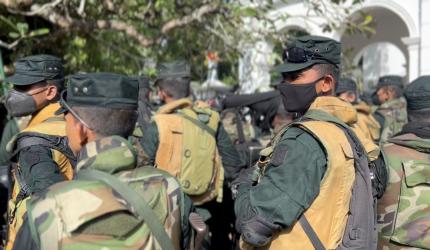 Give up violence, or...: Lankan army warns protestors