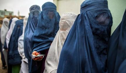 Taliban order women to cover up head to toe