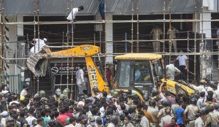 Bulldozers return from Shaheen Bagh after protests