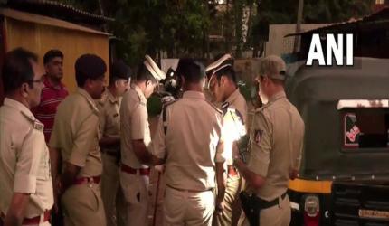 Masked men rob K'taka SBI branch; flee with cash, gold worth Rs 21 cr