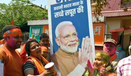 Grand welcome for Modi at BJP HQ for G20 Summit 