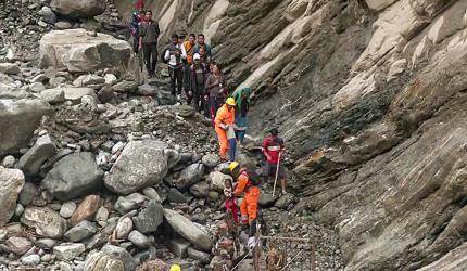 IAF And Army To The Pilgrims' Rescue!