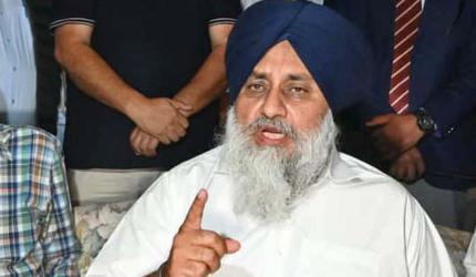 Sukhbir Badal ordered to clean shoes at Golden Temple