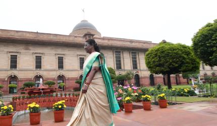 Governor not bound by ministers' advice on bills: SC