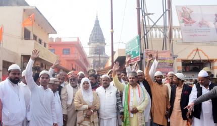 350 Muslims pray at Ram temple after 6-day walk