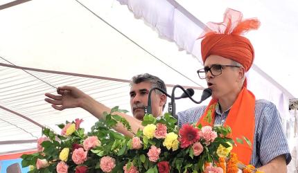 How Will Mo-Shah Treat Omar Abdullah?