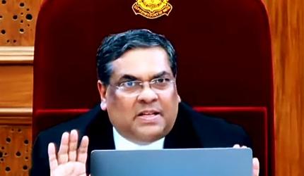 CJI assures bar leaders on transfer of cash row judge