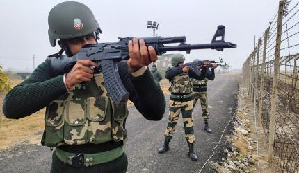 Pakistan violates ceasefire after mine blast along LoC
