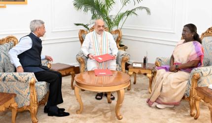 Shah, Jaishankar meet Prez days after Pahalgam massacre 