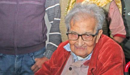 Not only Bengalis...: Amartya Sen amid language row