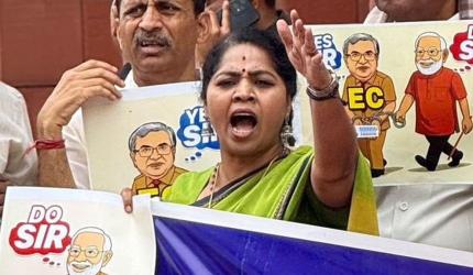 Congress MP's chain snatched in Delhi during morning walk