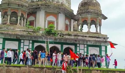 Tension in UP's Fatehpur as Hindu groups claim mausoleum was temple