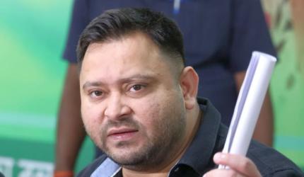 EC 'helping' BJP leaders with 2 voter IDs in Bihar: Tejashwi