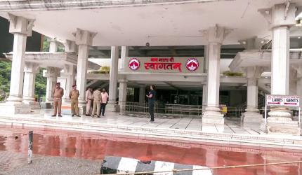 Vaishno Devi yatra remains suspended for 4th day