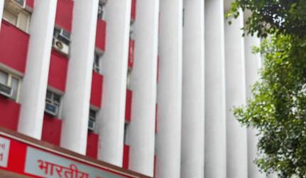 India Post suspends all mail services to US