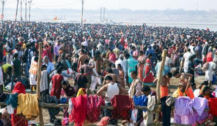 Fire at Maha Kumbh camp engulfs 7 tents