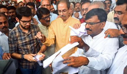 4 Maha ministers, many officers honey-trapped, claims Raut