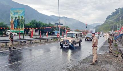 Amarnath Yatra suspended due to heavy rain