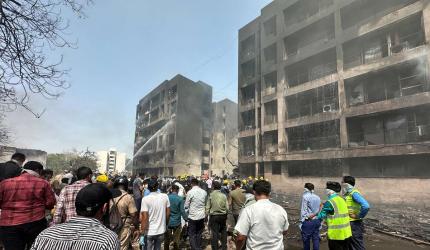 Guj to seek Rs 2.7 cr from AI for doctors' lost belongings