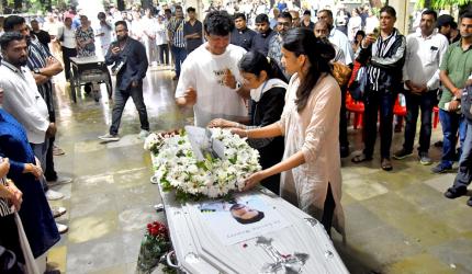 A Tearful Farewell To Air India Pilot