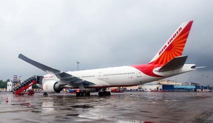 Delhi-Pune Air India flight suffers bird hit