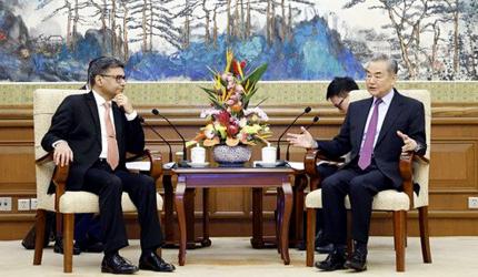 India, China to rebuild ties, resume Manasarovar Yatra