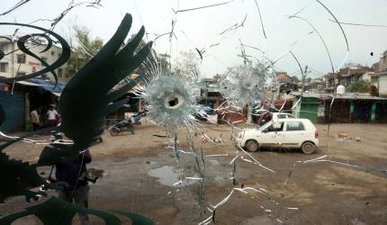 Sirens, blackouts in border states as Pak attack foiled