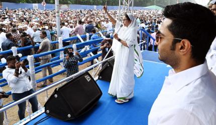 TMC wants Pahalgam kin, bravehearts in delegation