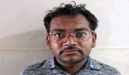 Gujarat man arrested for leaking BSF, Navy info to Pak spy