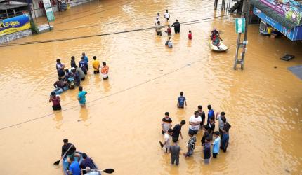 Cyclone Ditwah kills 153 in Sri Lanka; rain pounds TN