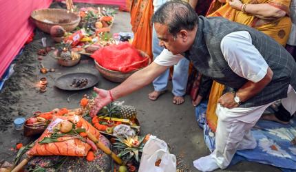 Row after Bangladesh national anthem sung at Cong event
