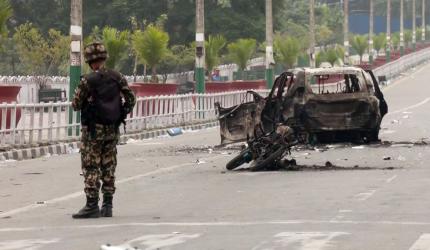 Prisoners escaping from Nepal caught at Indian border
