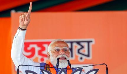 Won't allow Bengalis to become minority in Bengal: Modi