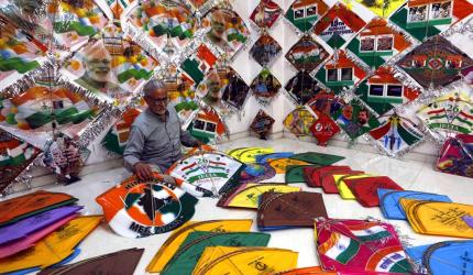Kite Makers Prepare For Festivals...