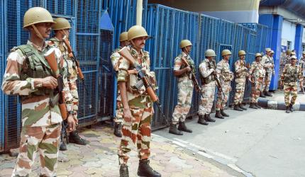 EC orders repoll at 15 Bengal polling stations on Saturday