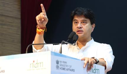 India launches new cell broadcast system for disaster alerts