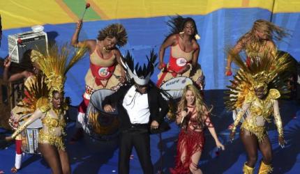 PHOTOS: Shakira, Samba light up WC closing ceremony