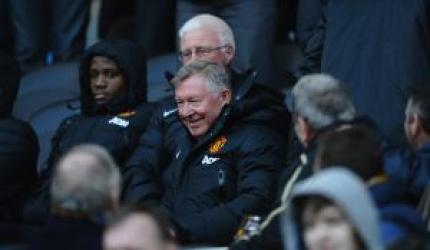 Drunken fan makes emergency call to try to reach Fergie