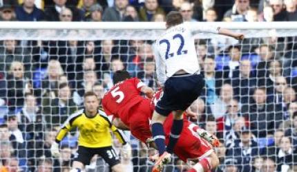 Sigurdsson winner caps superb Spurs fightback against Saints