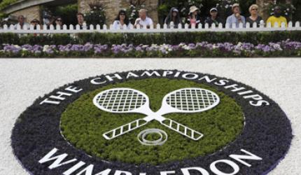 Wimbledon fire: Firefighters tackle blaze on practice courts