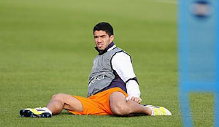 Fan appreciation set to keep Suarez at Anfield - report