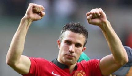 Injured Van Persie ruled out of Manchester derby