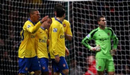 Arsenal back to top as City sink Liverpool