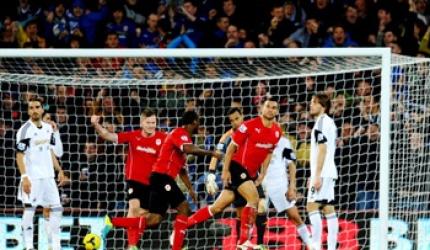 Cardiff win Welsh derby; Everton, Spurs in goalless draw