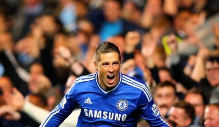 Torres pounces late to send Chelsea second in EPL