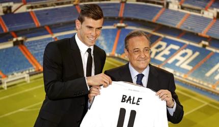 Real Madrid fans flock to welcome record signing Bale